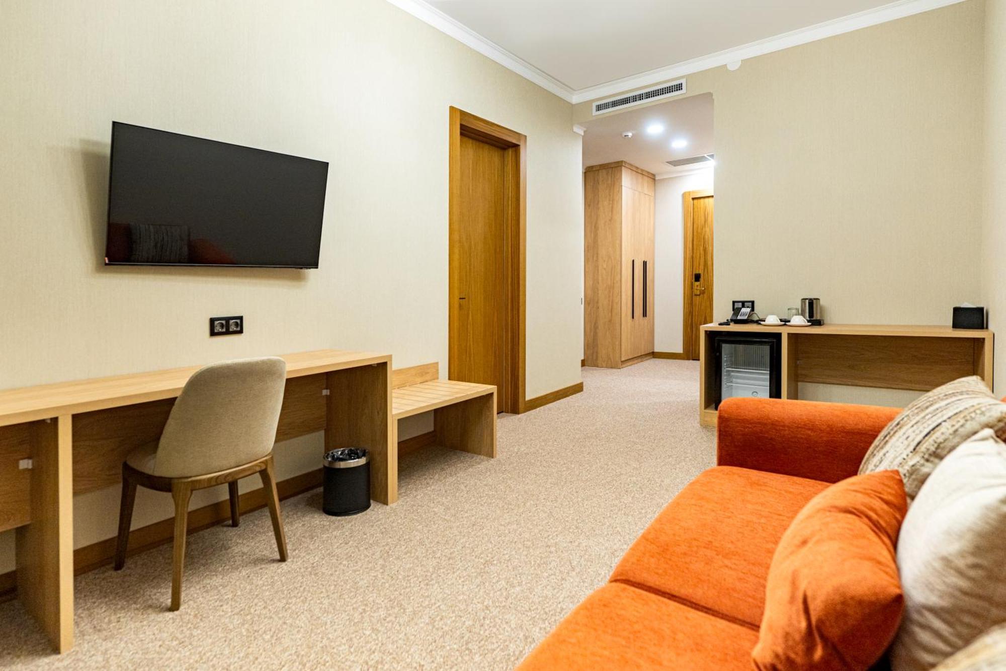 Mardan Hotel Shymkent Exterior photo