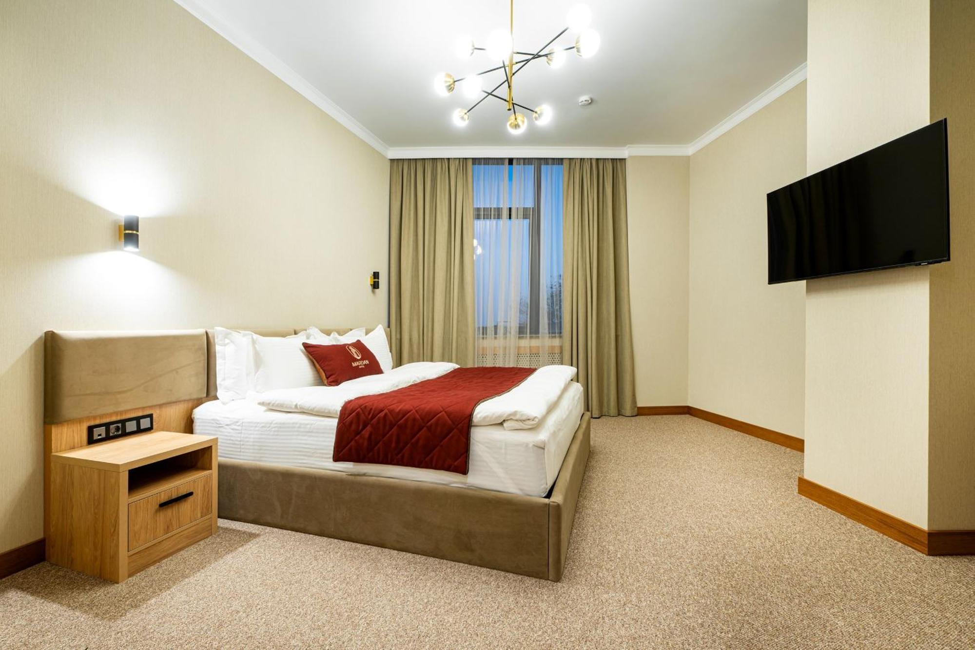 Mardan Hotel Shymkent Exterior photo